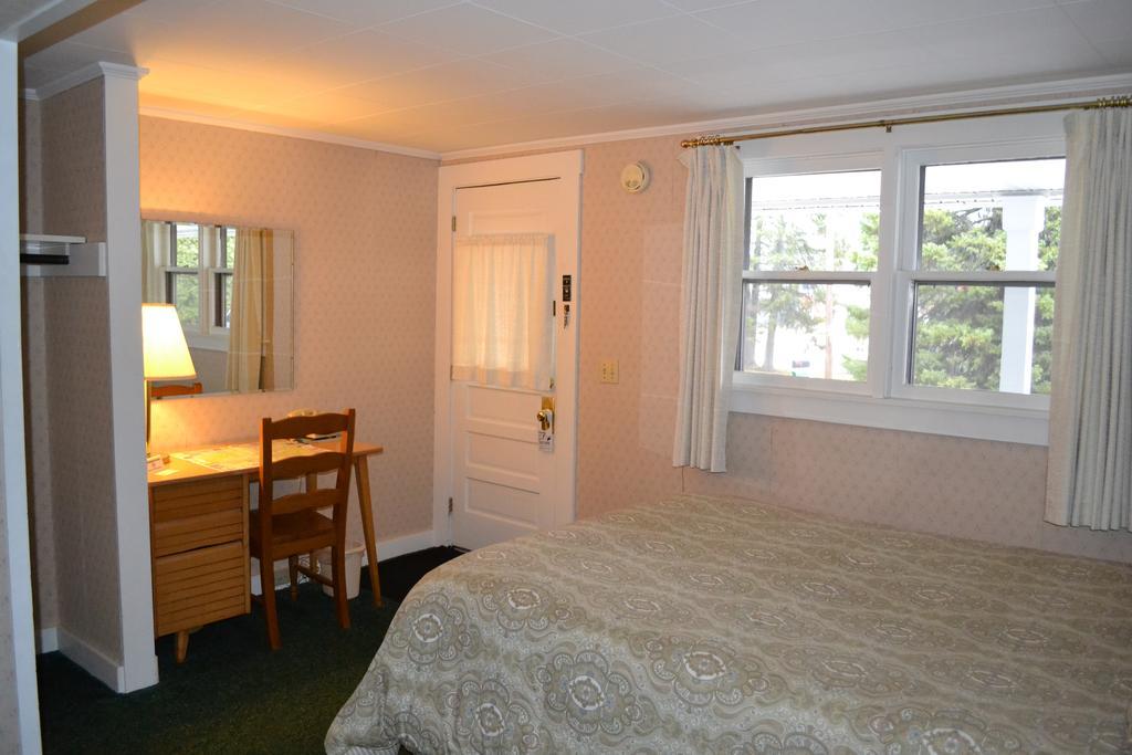 Barre Twin City Motel מראה חיצוני תמונה
