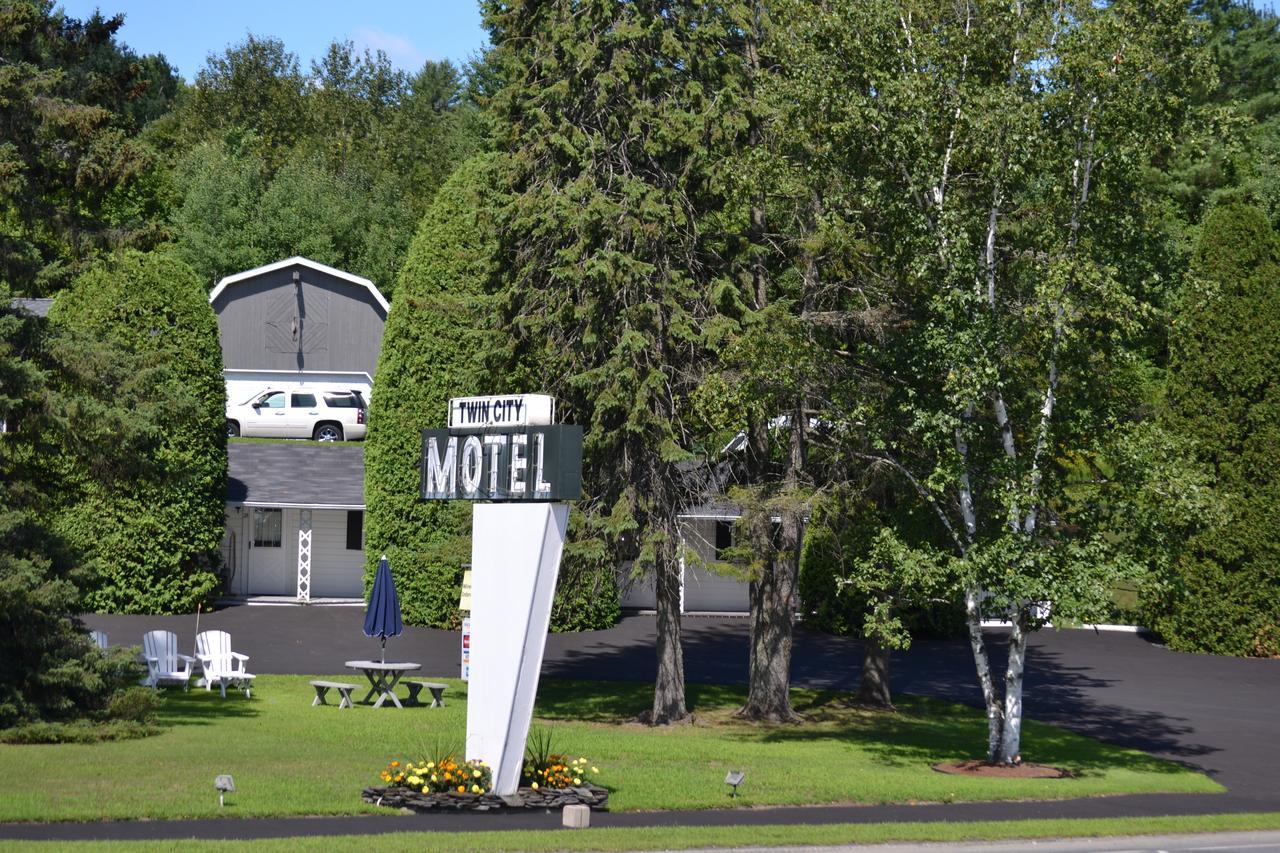 Barre Twin City Motel מראה חיצוני תמונה